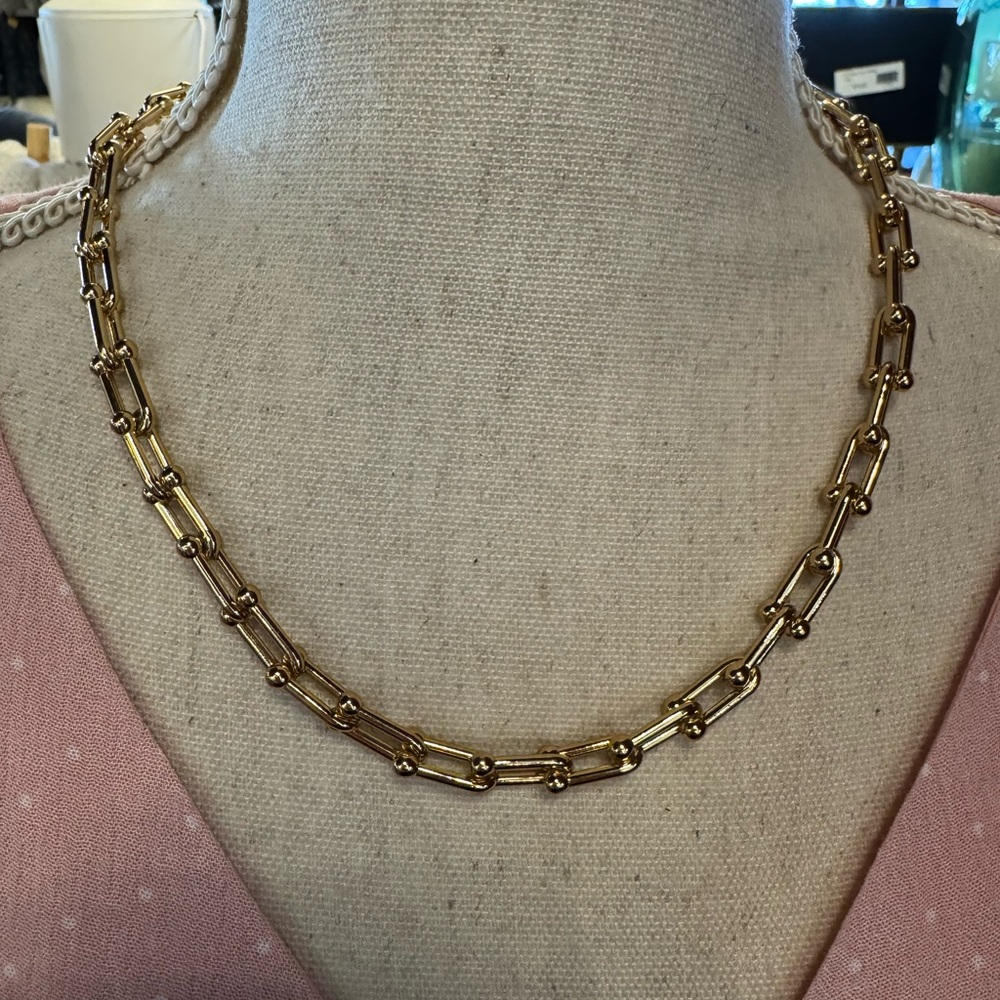 Gold Bulky Chain Necklace